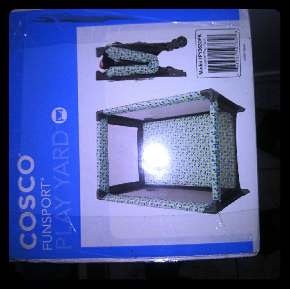 Cosco funsport play yard